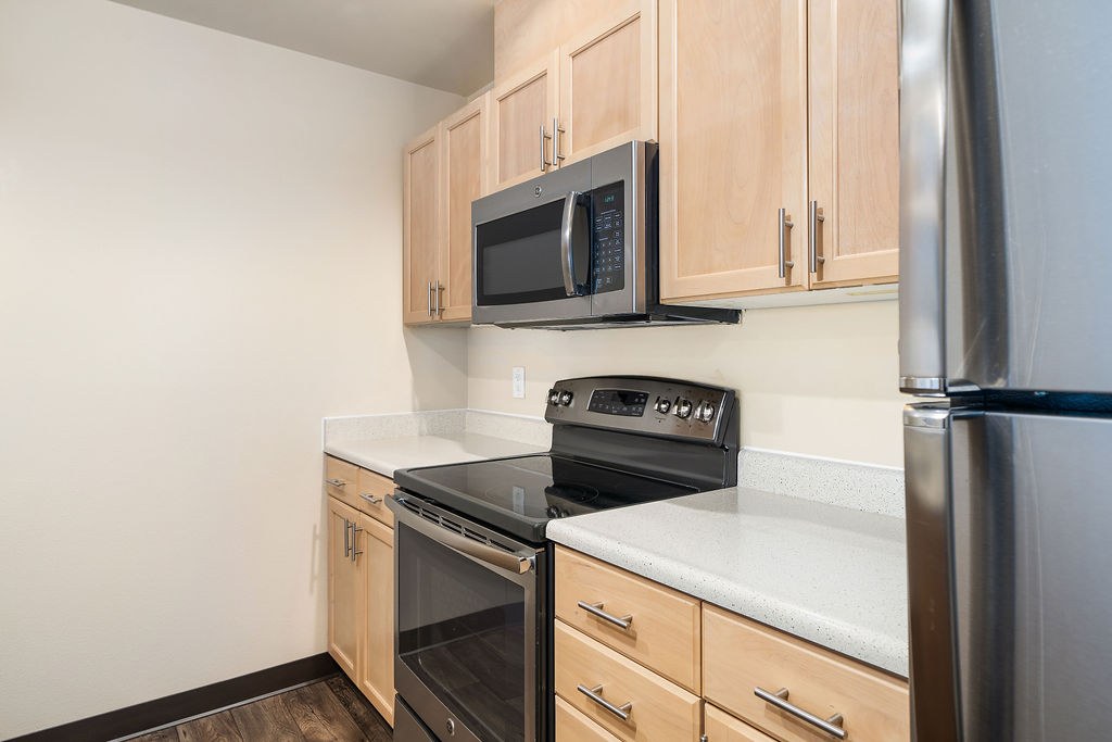 Kitchen with breakfast bar