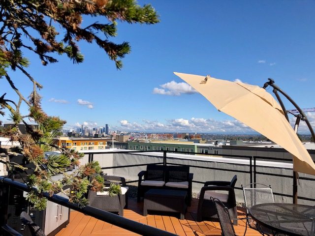 Rooftop deck